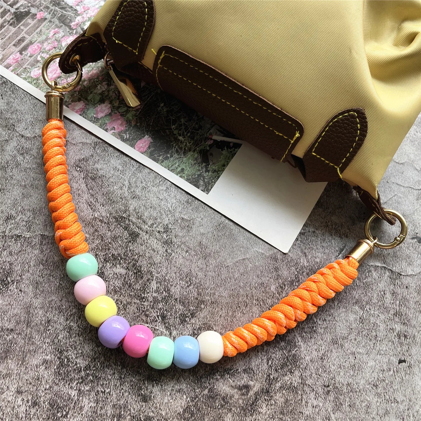 Phone Accessories Beaded Hand Strap Gold Key Ring Keychain Lanyard Colorful Bracelet Telephone Accessories Luxury Wrist Strap